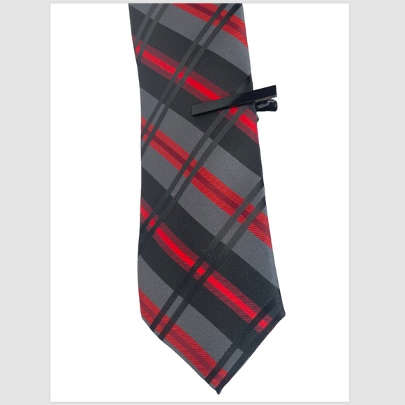 jf j.ferrar Other - RED/BLACK/GRAY STRIPED JF J. FERRAR MEN’S NECK TIE & BLACK TIE CLIP